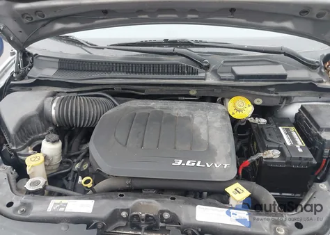 2014 Chrysler Town & Country Touring z USA, uszkodzony, nr VIN 2C4RC1BG6ER293205